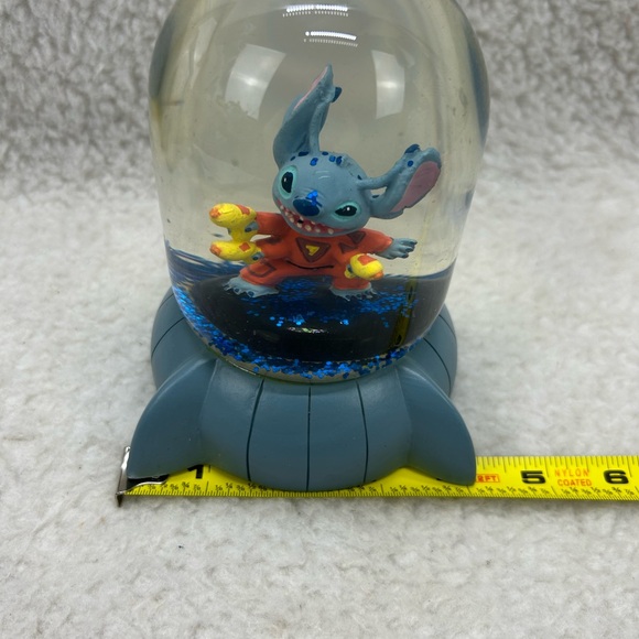 Lilo & Stitch Experiment 626 prison cell snow globe BoxLunch Exclusive 5.5" - Picture 11 of 13